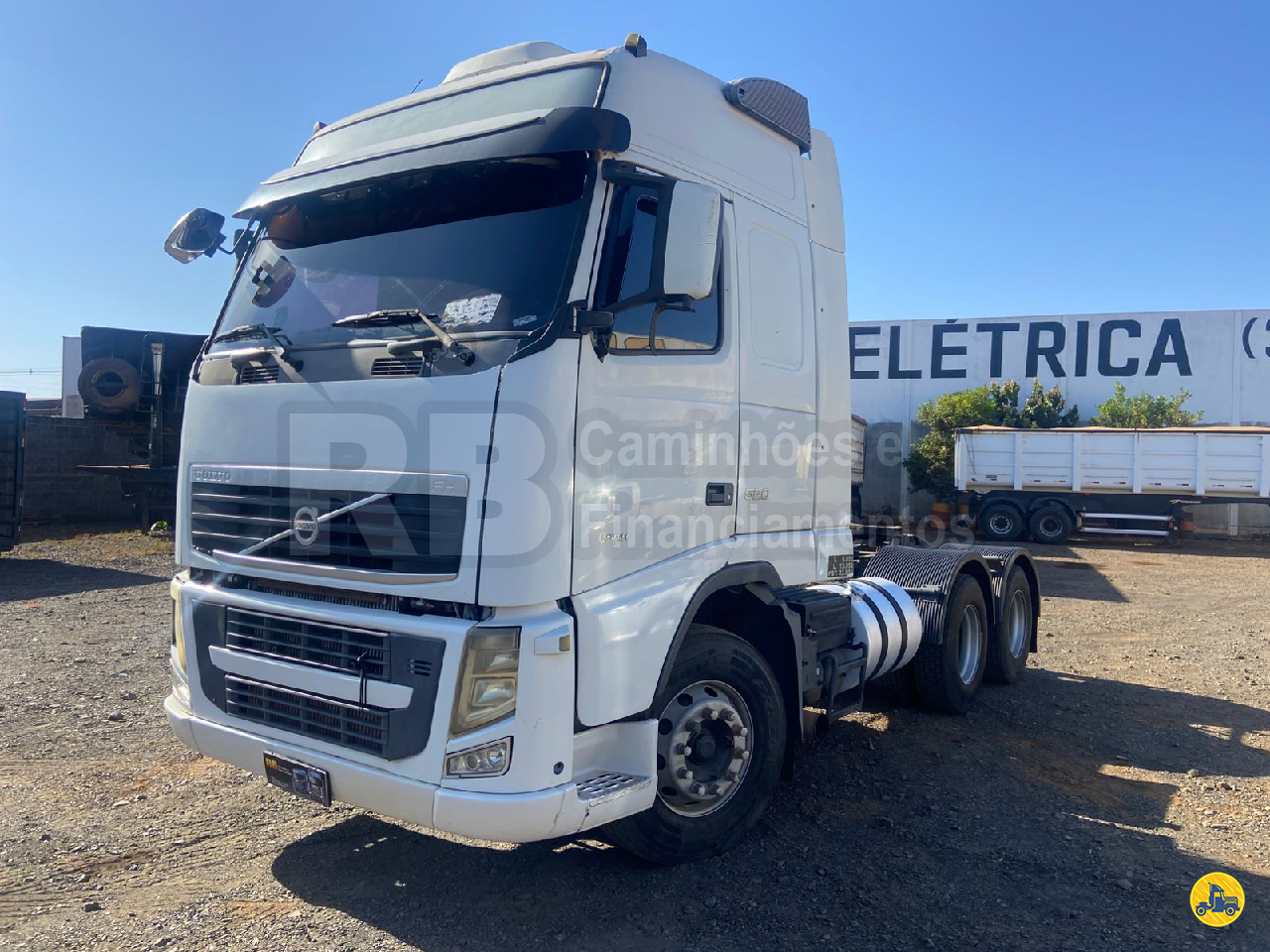 CAMINHAO VOLVO VOLVO FH 540 Cavalo Mecânico Cavalo 6x4 RB Caminhões & Financiamentos ARAGUARI MINAS GERAIS MG